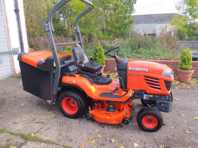KUBOTA G23 MK2 Low Tip, compact tractors and ride mowers for sale across England, Scotland & Wales.